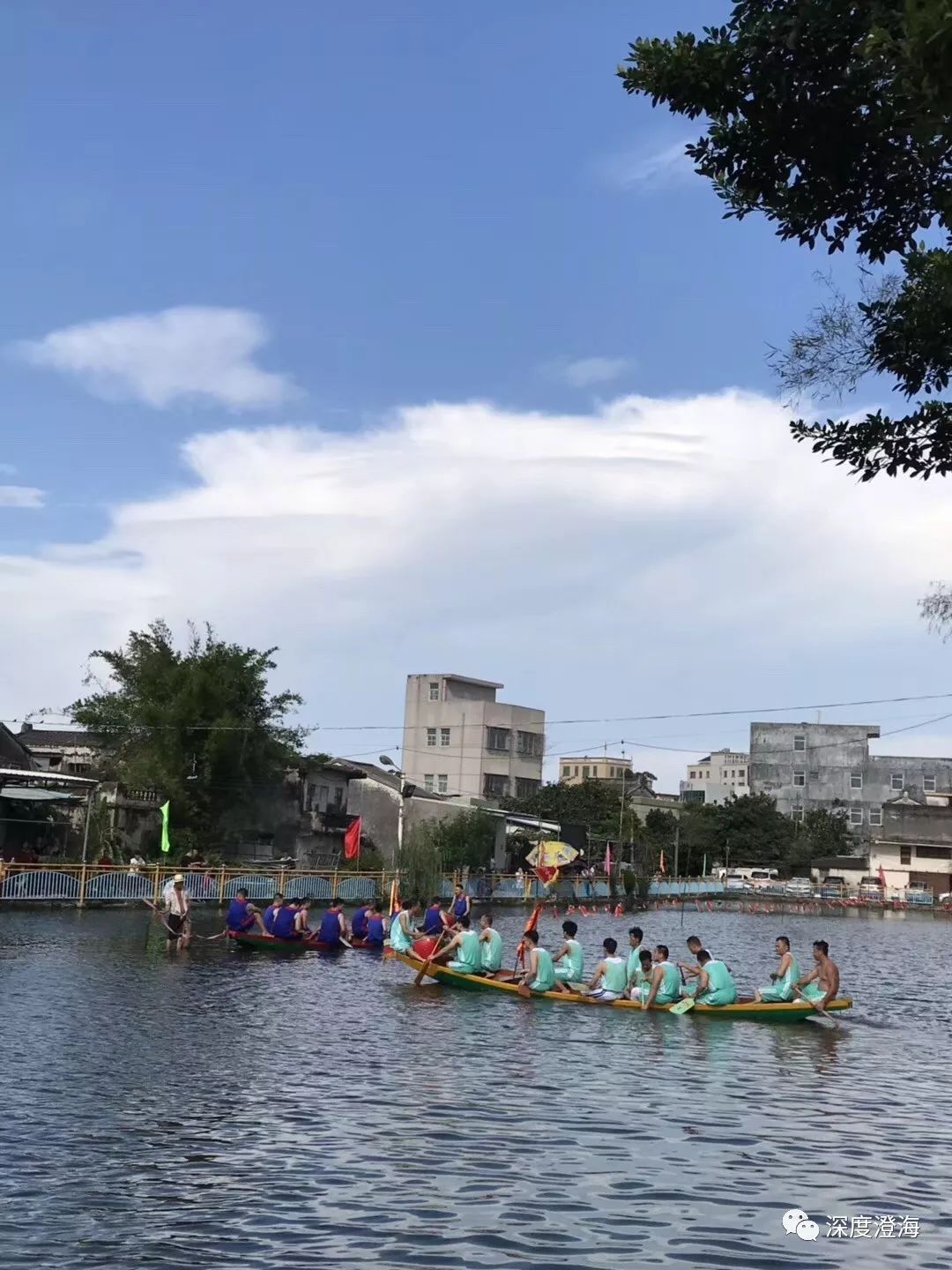 今天澄海各地赛龙舟现场人山人海你也有去凑热闹