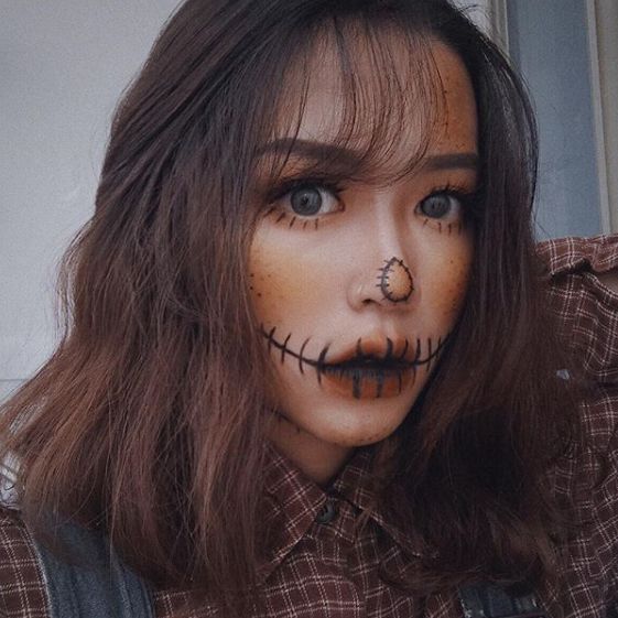 后来越来越一发不可收拾,彻底爱上了画脸,也开始画一些比较复杂的图案