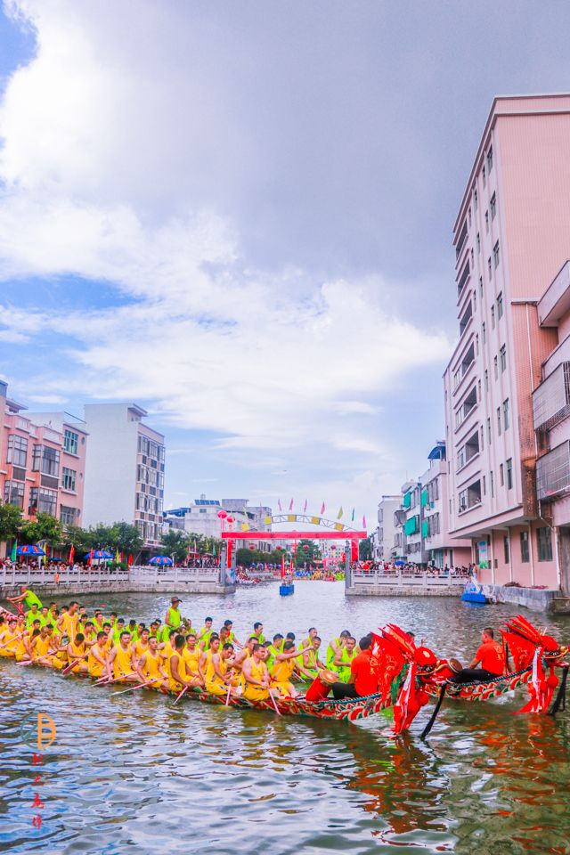 74万分精彩庵埠文里村百年一遇的跑龙头激情龙舟竞赛