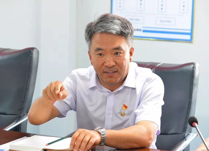 正值端午佳节,杨海啸在总结讲话时向项目全体人员送