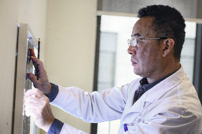 视频陶惠人教授脊柱侧弯手术案例