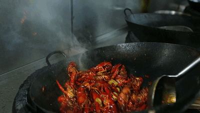 搞个大新闻,n份小龙虾免费吃!目测沙井这家湘菜馆可能要被"踏平"了!