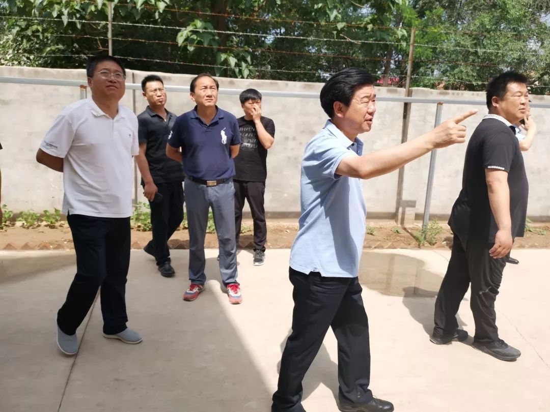 铁腕硬手强拆彻改县委书记房延生再次深入乡镇督导卫片拆除工作