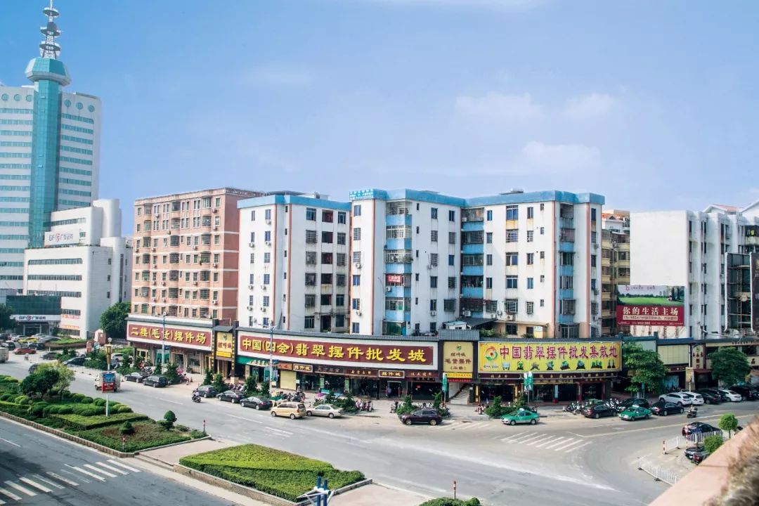 玉城核心商业圈特色美食馆即将开业!敬请期待