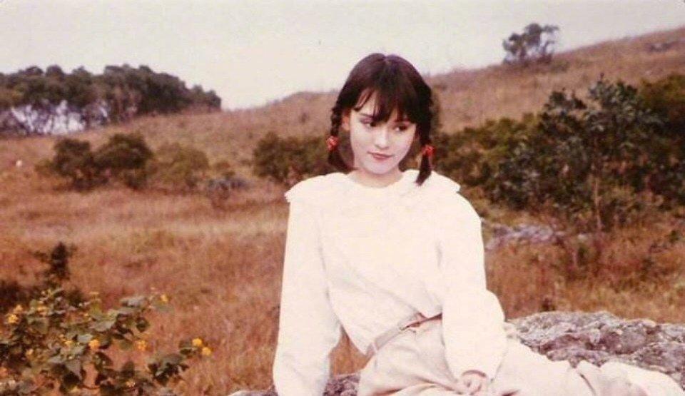 翁静晶嫁赌王家族,曾最受宠的小龙女却尽显老态,还不及55岁的她