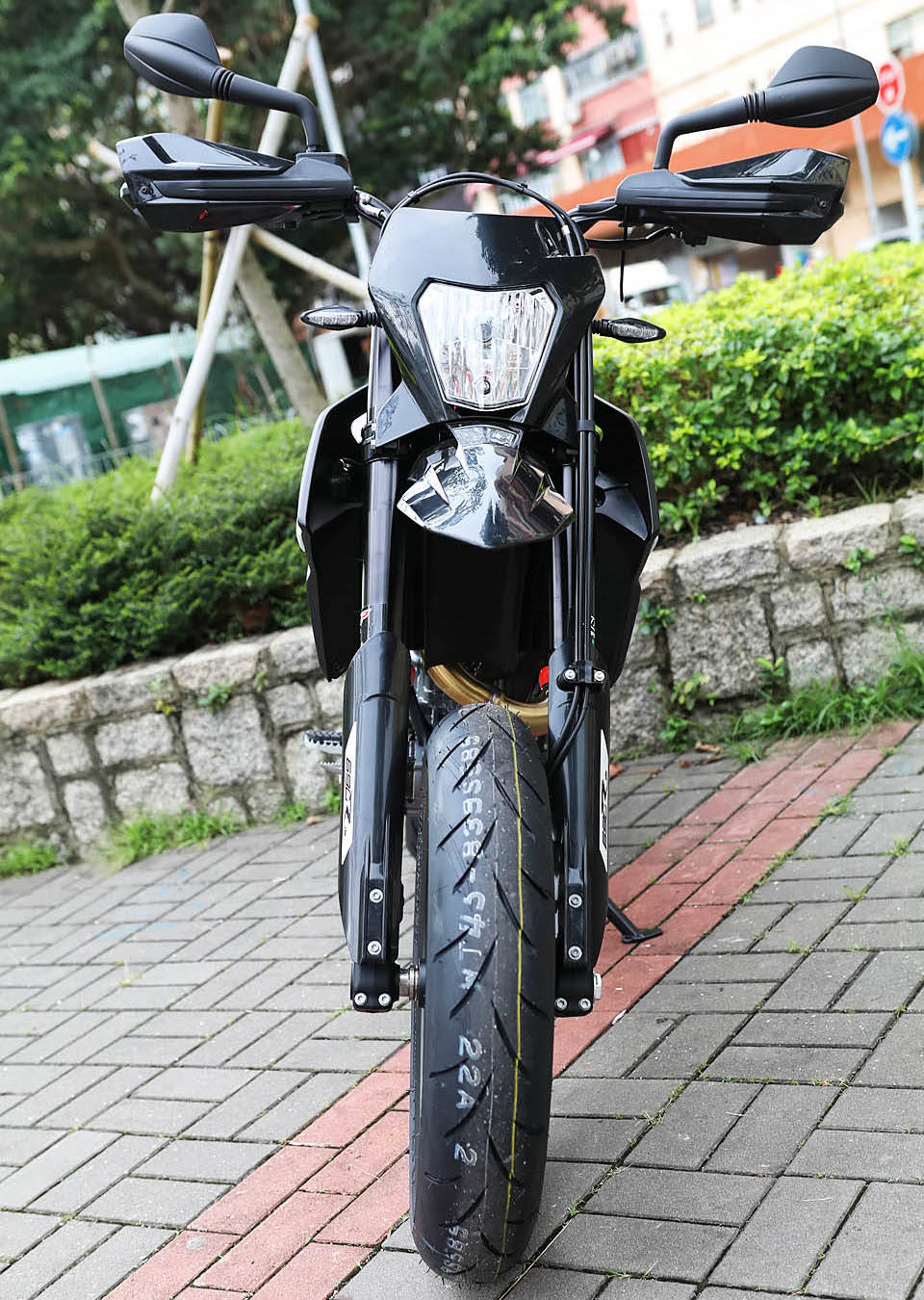 静态体验街道杀手级摩托车2019ktm690smcr