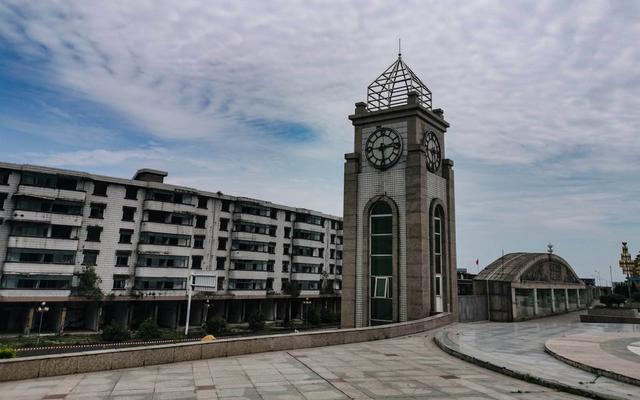 走进汉旺地震遗址11年后这里废墟一片杂草丛生