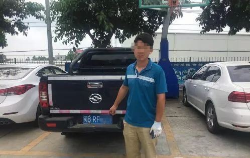 泉港一部车挂两幅牌这名男子被罚4000元记24分粗心考生忘带证件这名