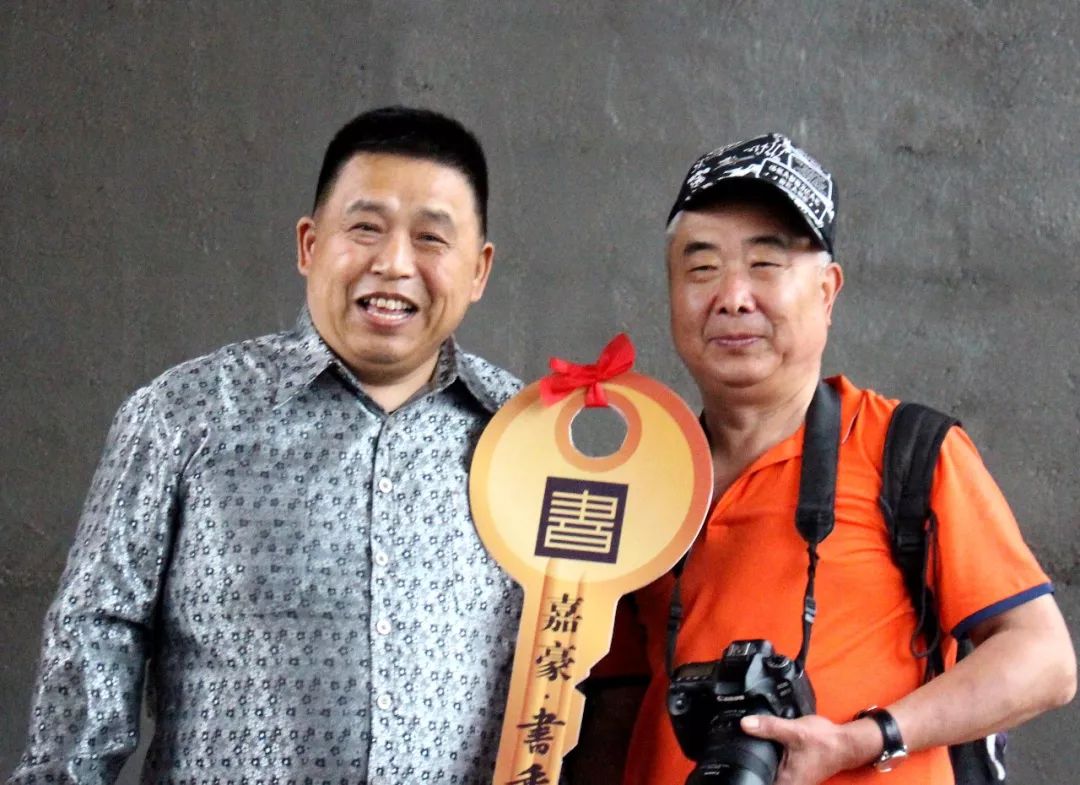 嘉豪书香里开启端午爆红模式姜桂成老师也入驻社区了我的邻居是大明星