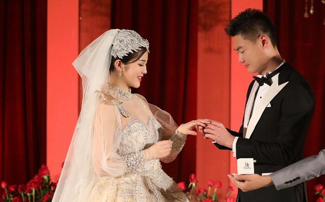 皇后吴敏霞,速滑名将韩天宇,亚洲跳高冠军王宇,体育主播杨茗茗等等
