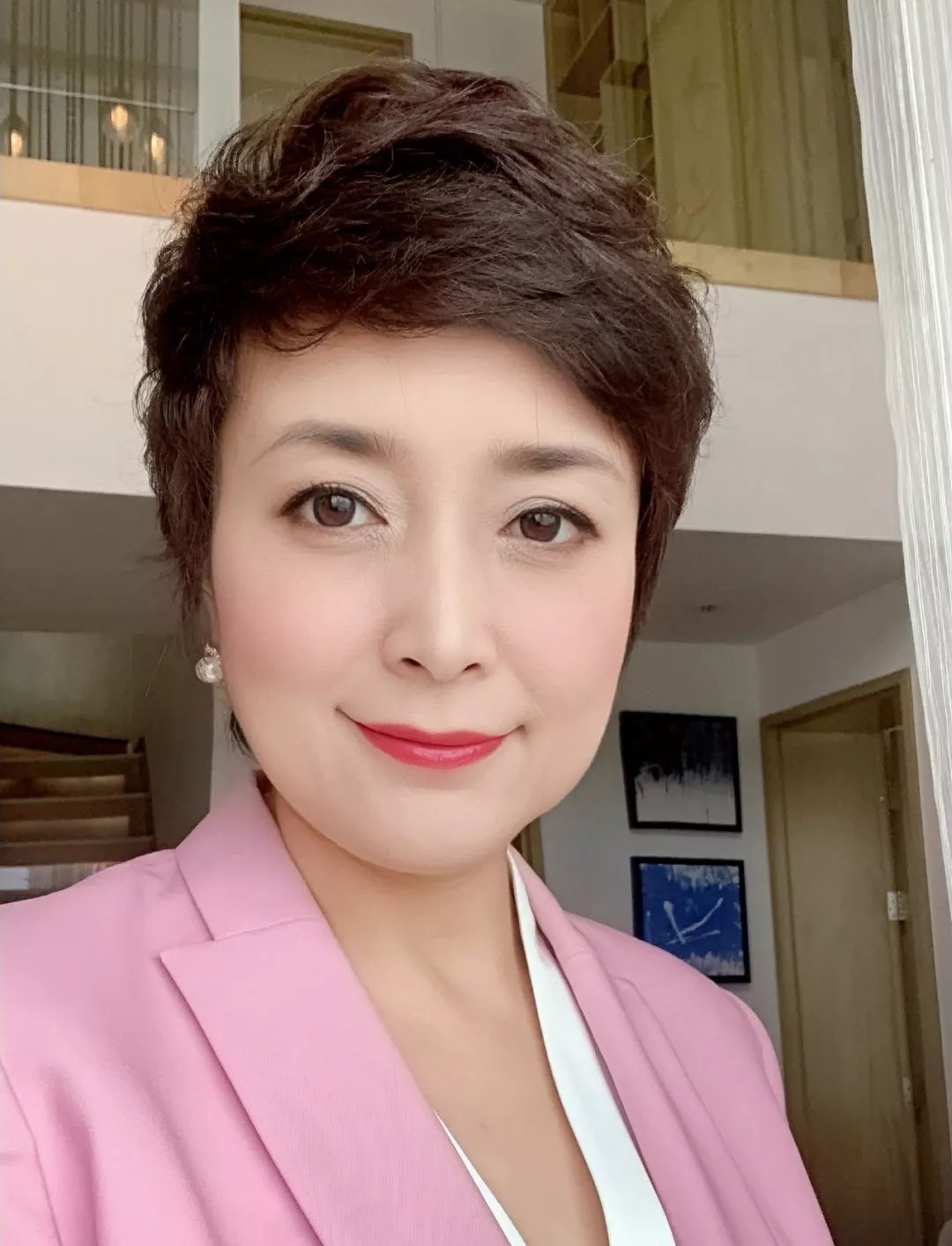 当然主持人依旧是郭强您认为本届法网中国金花的发挥如何?