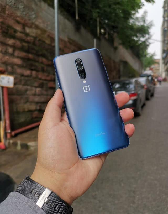 一加7pro测评顶级oled双扬声器线性马达香不香