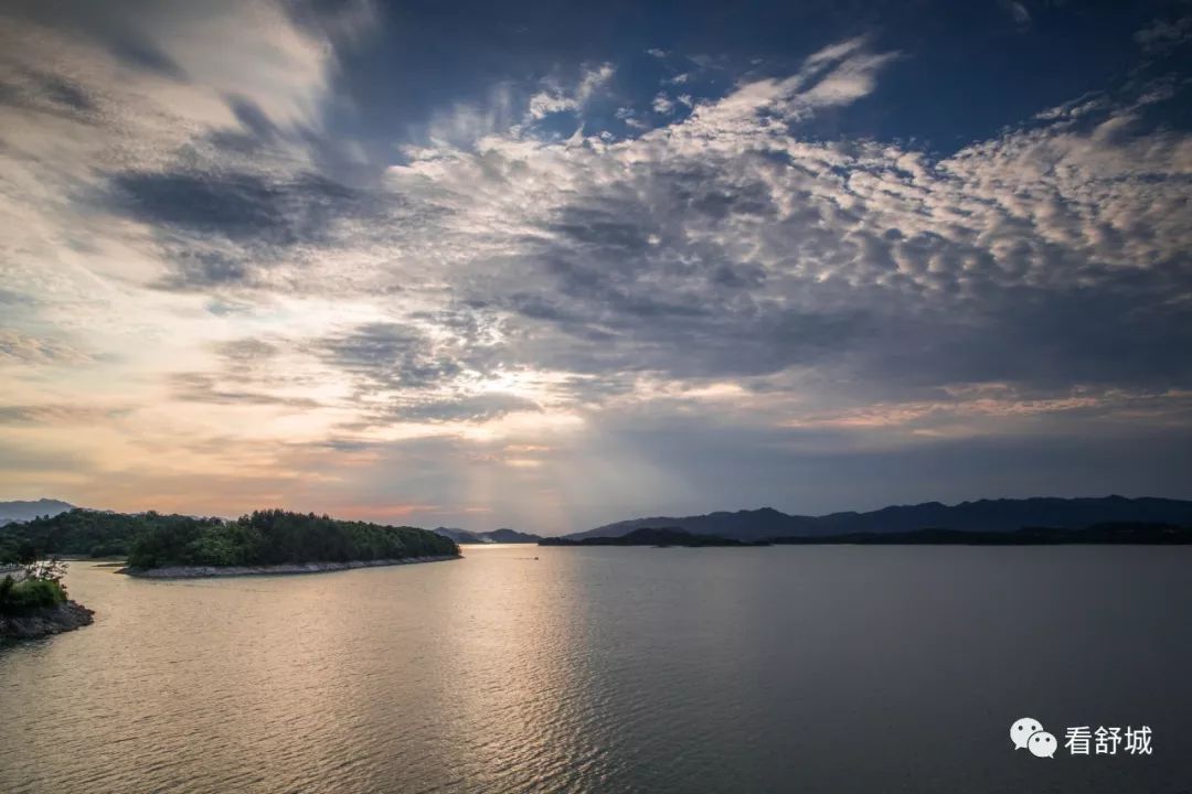 大美湖光山色萬佛湖環湖路風景迷煞人