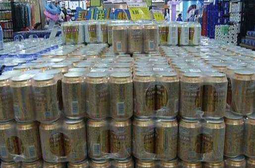 玻璃瓶啤酒和易拉罐啤酒,到底有啥区别?知道后再喝啤酒不买错了