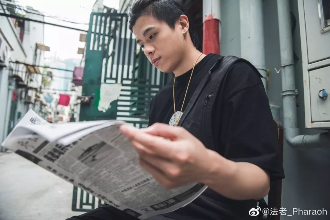 关于高考cblock顽童ty闪火法老宋岳庭会用怎样的歌词诉说