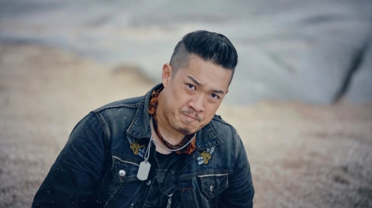 《怒海潜沙》侯明昊上演"三角关系","铁三角"为何牢不可破_胖子