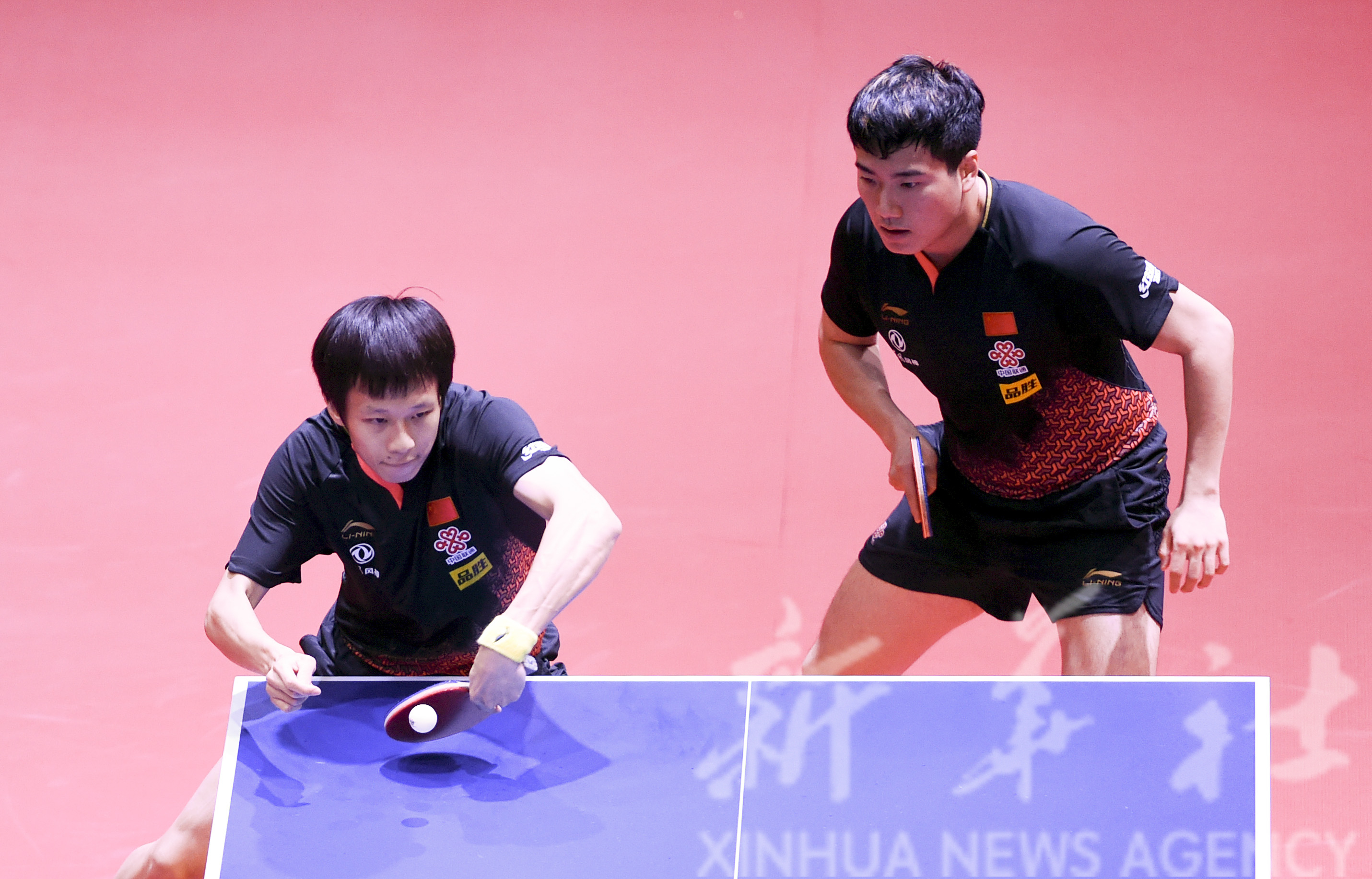 乒乓球——香港公开赛:梁靖昆/林高远男双夺冠