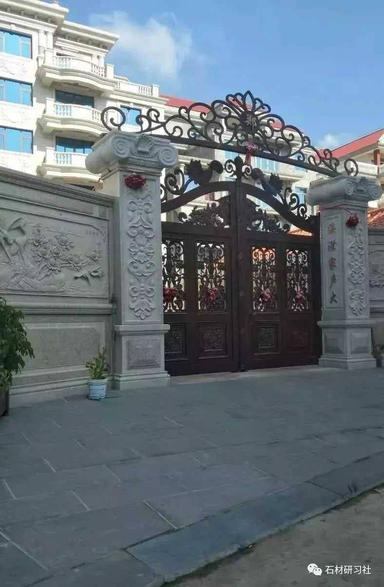 别墅围墙大门用什么样的石材门柱快来选一款