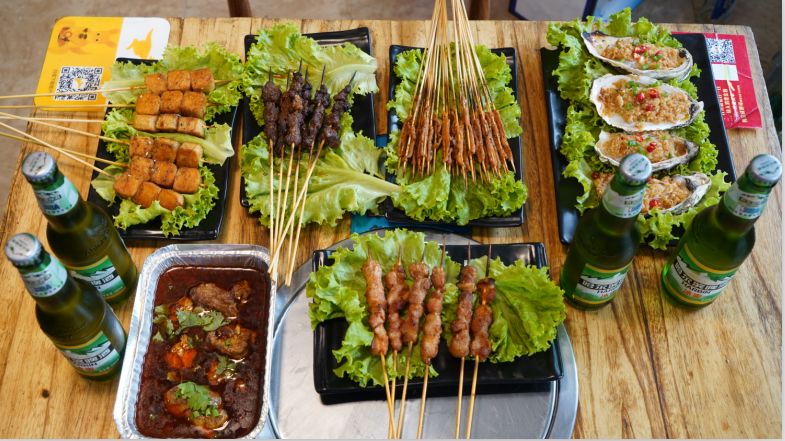 曝光这家锦州烧烤来自东北的no1烧烤界的黑马33折开抢啤酒一元一瓶