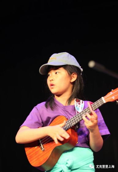 尤克里里弹唱魔都u侠 :黄睿希,闫婉昕,刘想,张落寻,唐辰予,孙若怡