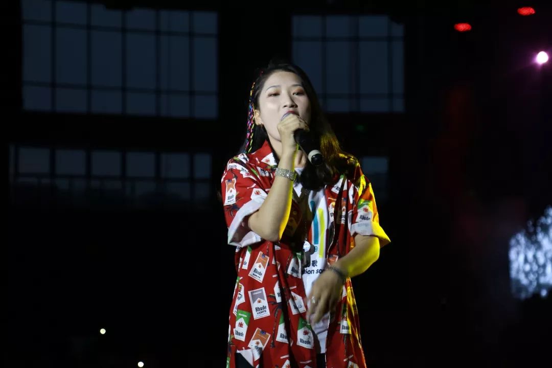 毕业歌我把这四年唱给你听