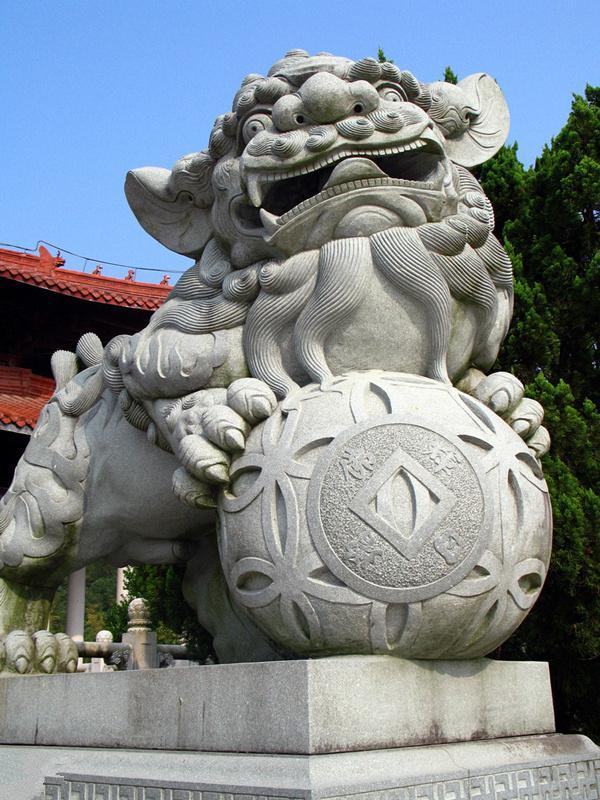 石狮石雕艺术的风格和成就