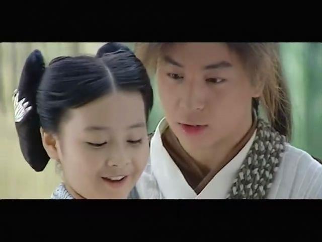 不过三部里的展昭倒是每次都是释小龙主演,尤其是第三部,释小龙还有了