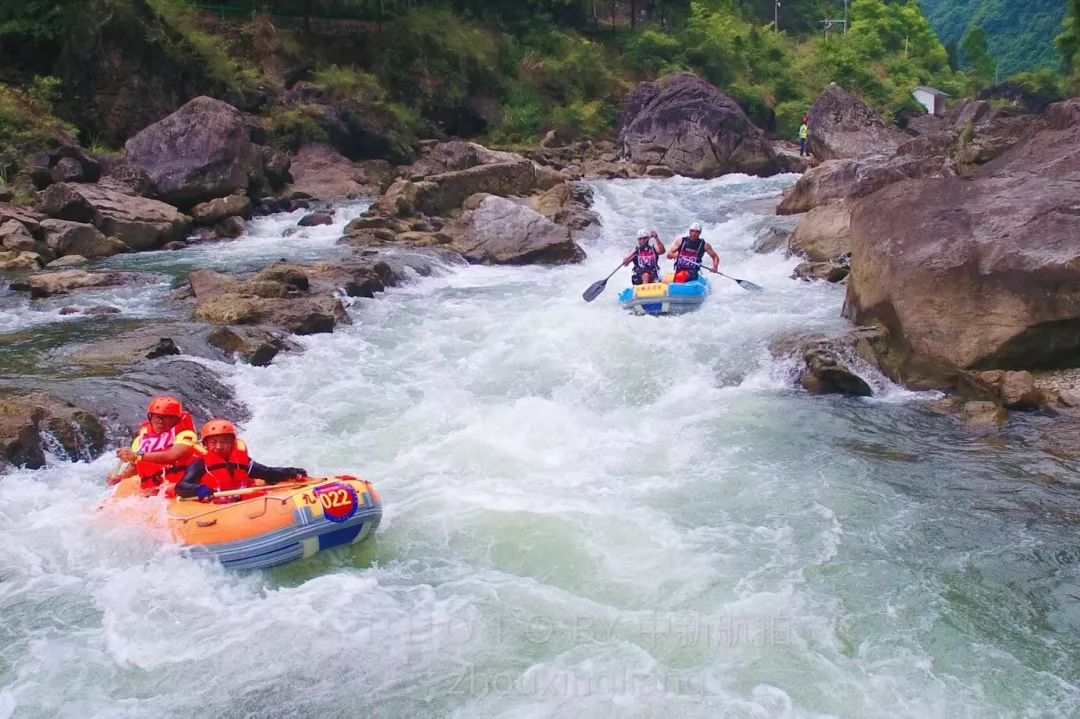 国际极限漂流f1大奖赛首站启动引爆九畹溪夏日狂欢