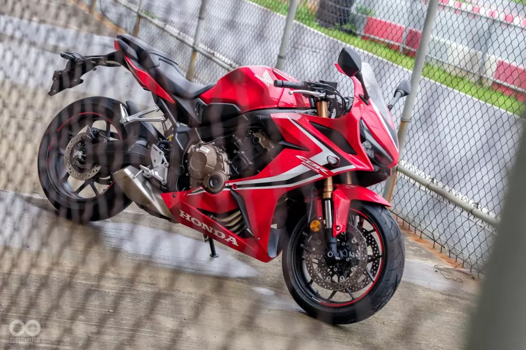 機車檔案hondacbr650r500r傳承rr火刃基因的中量級街車