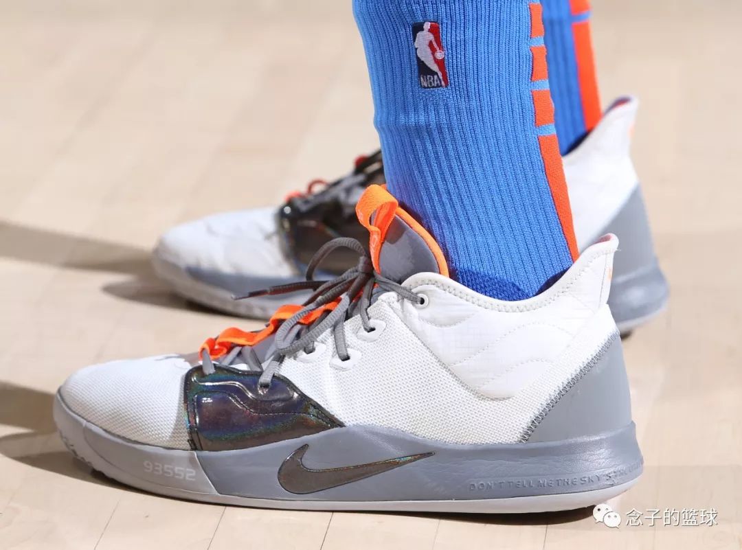 穿它去钓鱼是不是美滋滋?