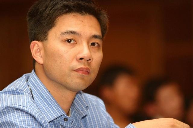 为妻子去美国如今名下30家公司在互联网衰退的2001年,邵亦波逆水行舟