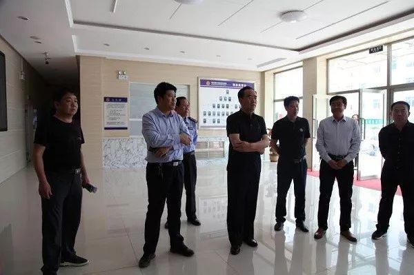 扫黑敖汉旗旗委书记邱文博到敖汉旗市场监管局开展扫黑除恶专项斗争