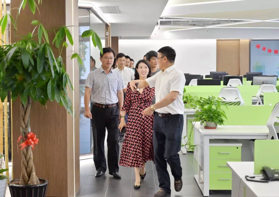 三合镇书记潘行其,福溪街道主任谢青孝,平桥镇镇长汤坚志,外办