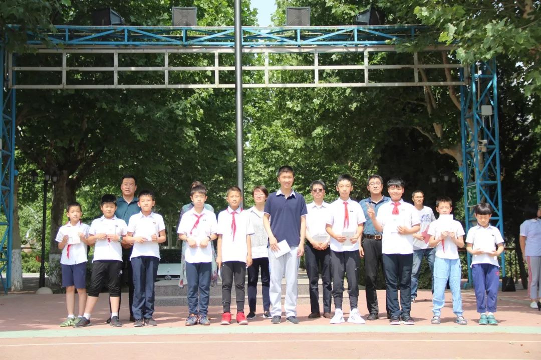 学科整合指明路创客教育筑新魂历元学校创客活动小组表彰纪实