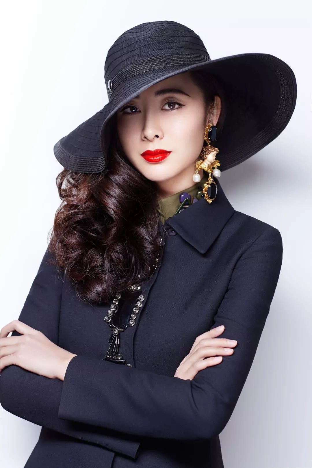 tracychu云雀黄是盛夏的色彩设计π