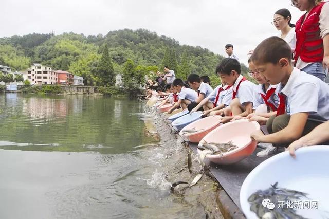 上周要闻项瑞良赴华埠镇下界首村开展三服务活动开化举办廉政教育专题