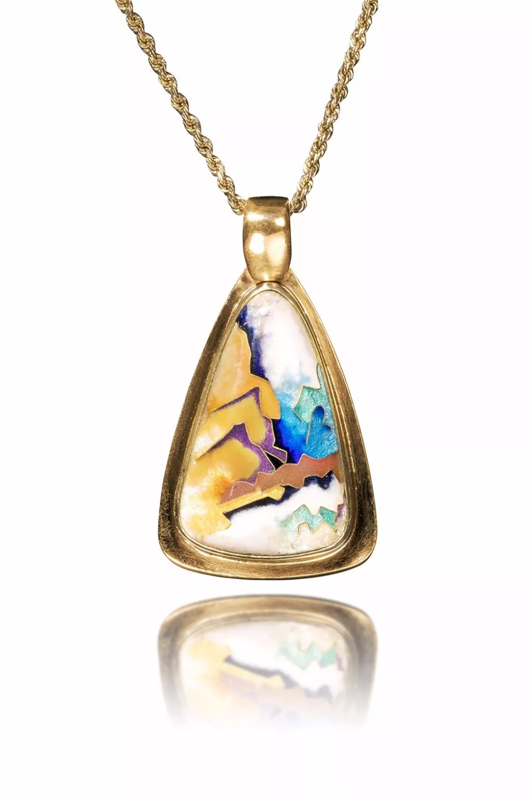 珐琅首饰无需宝石也能出彩