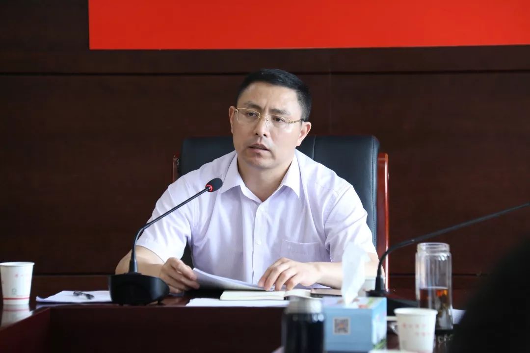 警示教育进行时区委常委统战部部长潘晓勇为统战机关党员干部上廉政