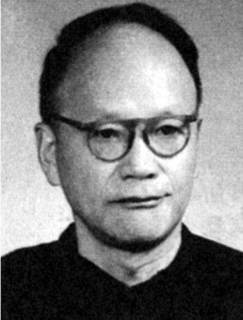 逻辑学家从不换洗衣服,一旦衣服穿上身,直到破烂不堪才肯脱_金岳霖