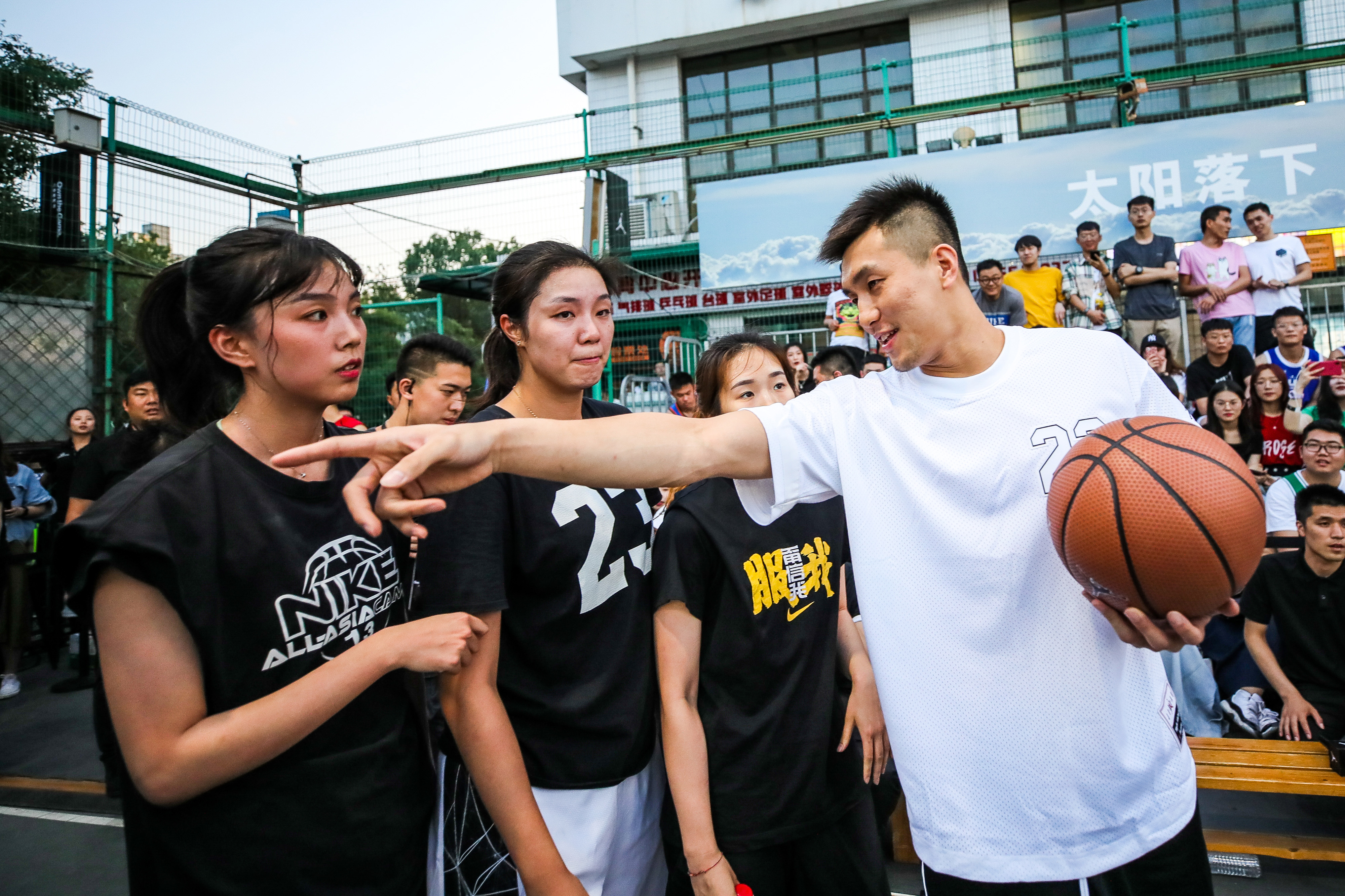 日落东单第五周震撼来袭 郭艾伦亮相引爆全场