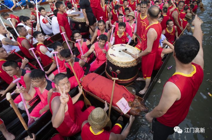我们的节日江门市江海区礼乐八龙端午开扒气势如虹数千人现场围观好