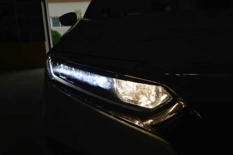 秒杀黑暗,告别黑洞,青岛十代雅阁爆改海拉5双光透镜氙气大灯