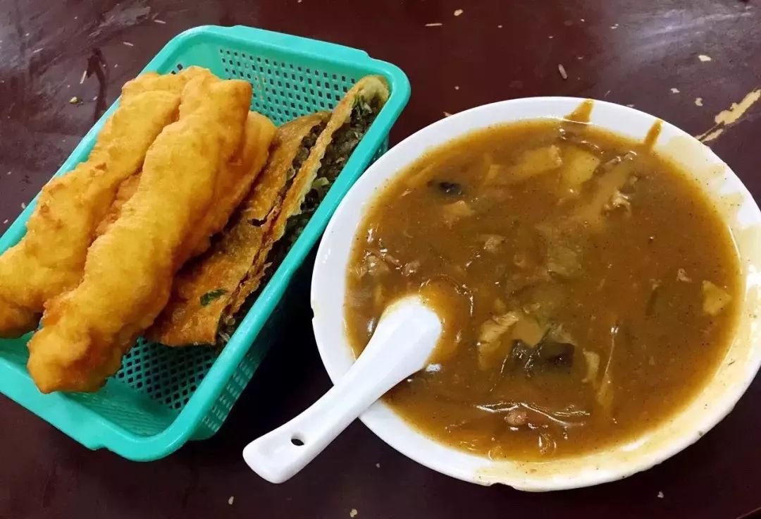 这一碗胡辣汤跟河南人一样被误解太多吃过的人才晓得它的美味