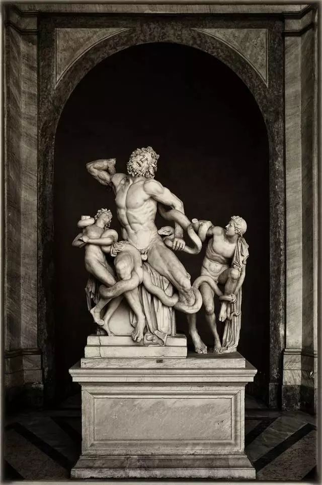 最近去成博,先闷两口雄黄酒_拉奥孔