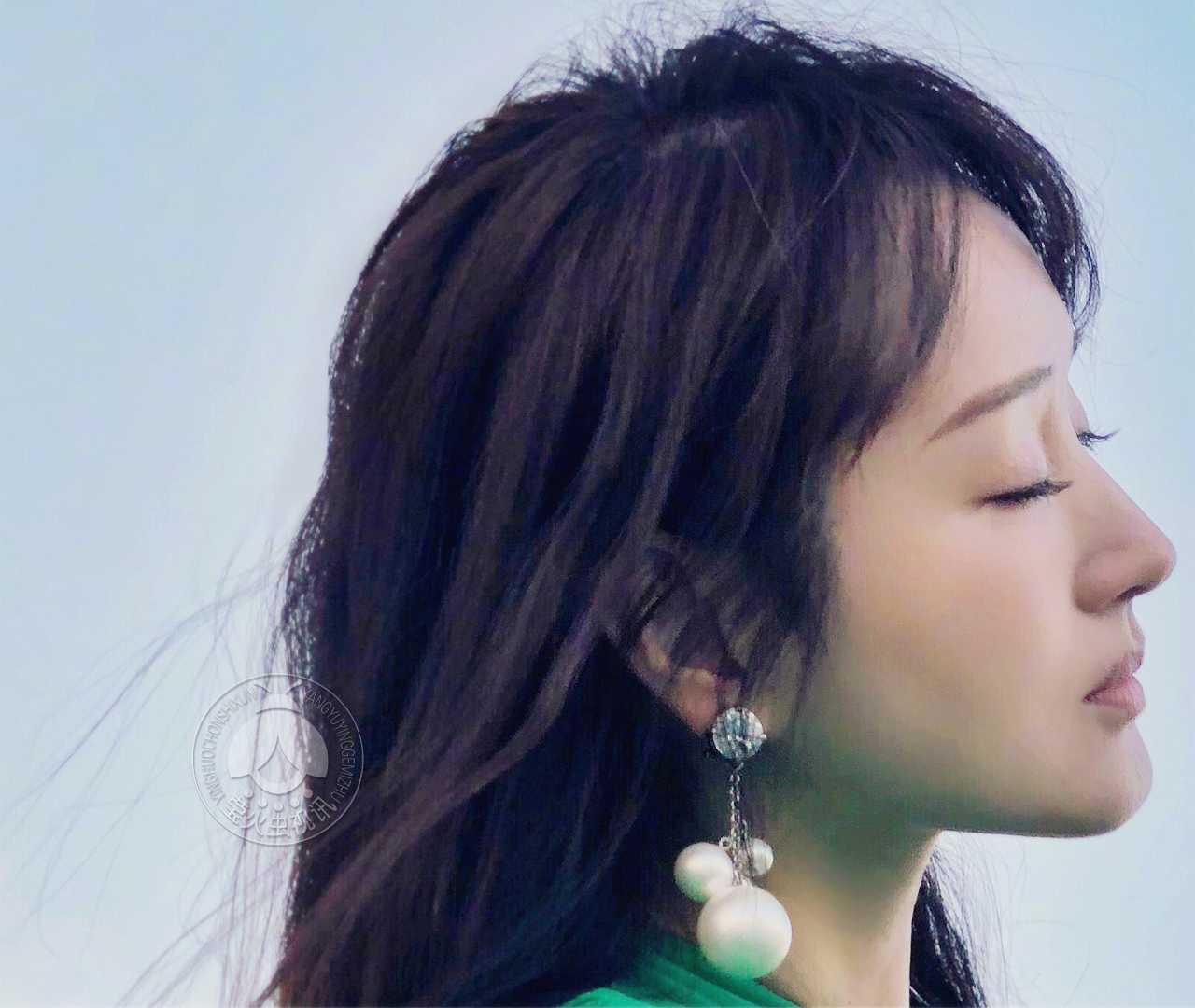 原创甜歌天后杨钰莹一组近期特写美照实力展现娱乐圈最美侧颜杀