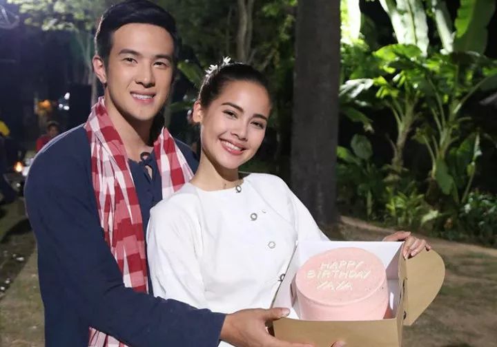 新泰剧戛萨珑花香倒计时开播yaya与小五开启炸裂演技