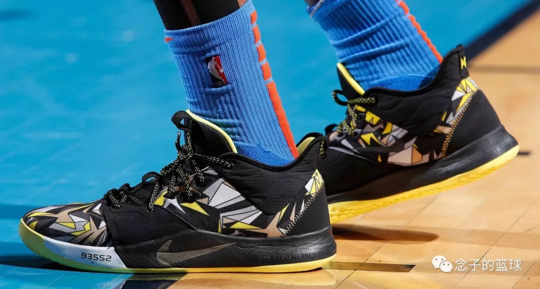 穿它去钓鱼是不是美滋滋?