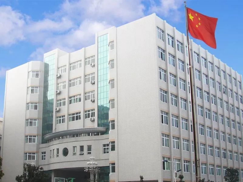 这位老师上了央视新闻襄阳三中老校区顺利送走最后一批学子