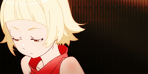 自尊心极高,对阿良良木历的称赞之词没有承受力.