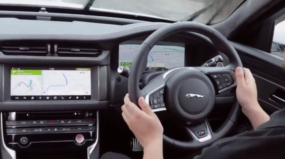 38亿英镑搞研发捷豹路虎开发出温控方向盘驾驶者再不怕分心了